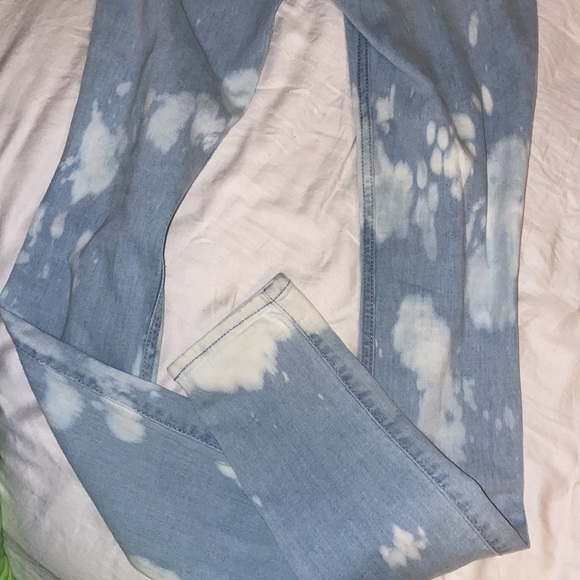 Hollister Jeans - Picture 10 of 10